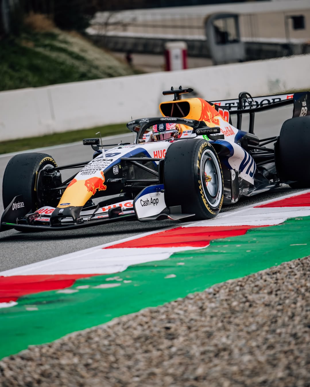 RED BULL LIDERÓ EL PRIMER SHAKEDOWN DE LA F1 EN BARCELONA CON LA NUEVA ...