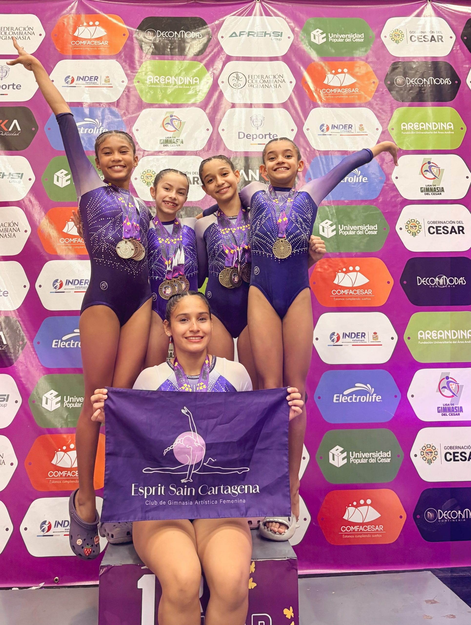 ESPRIT SAIN LOGRÓ 39 MEDALLAS DE PODIO Y DOS TROFEOS POR EQUIPOS CON 28 GIMNASTAS EN VALLEDUPAR